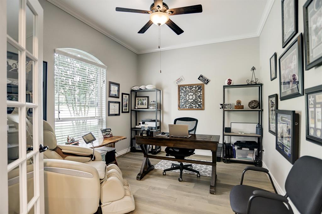 409 Holly Forest Drive, Conroe, Texas image 4
