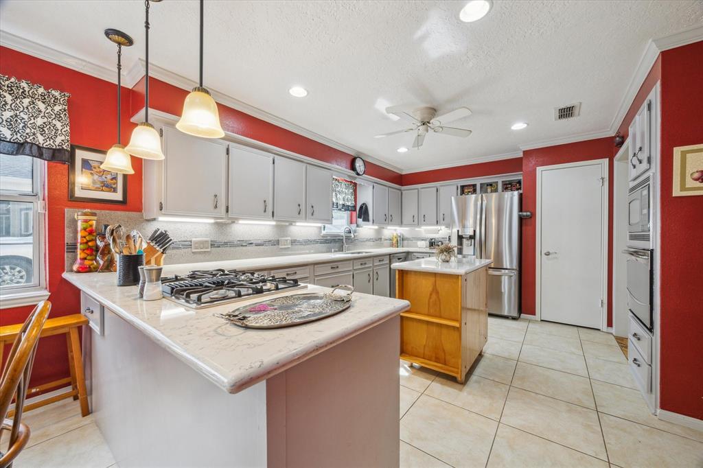 4114 Plumtree Lane, Seabrook, Texas image 14