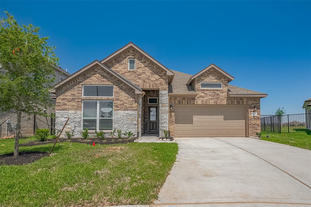 13616 Ballast Green Drive, Texas City, Texas image 2