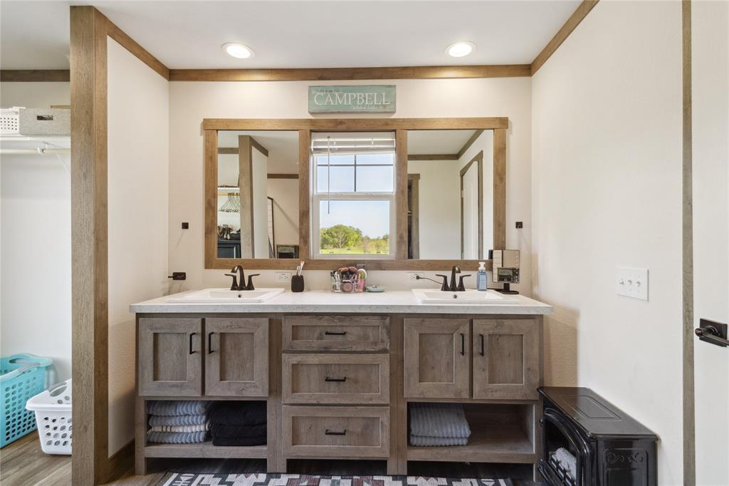 111 Private Road 913, Wortham, Texas image 10
