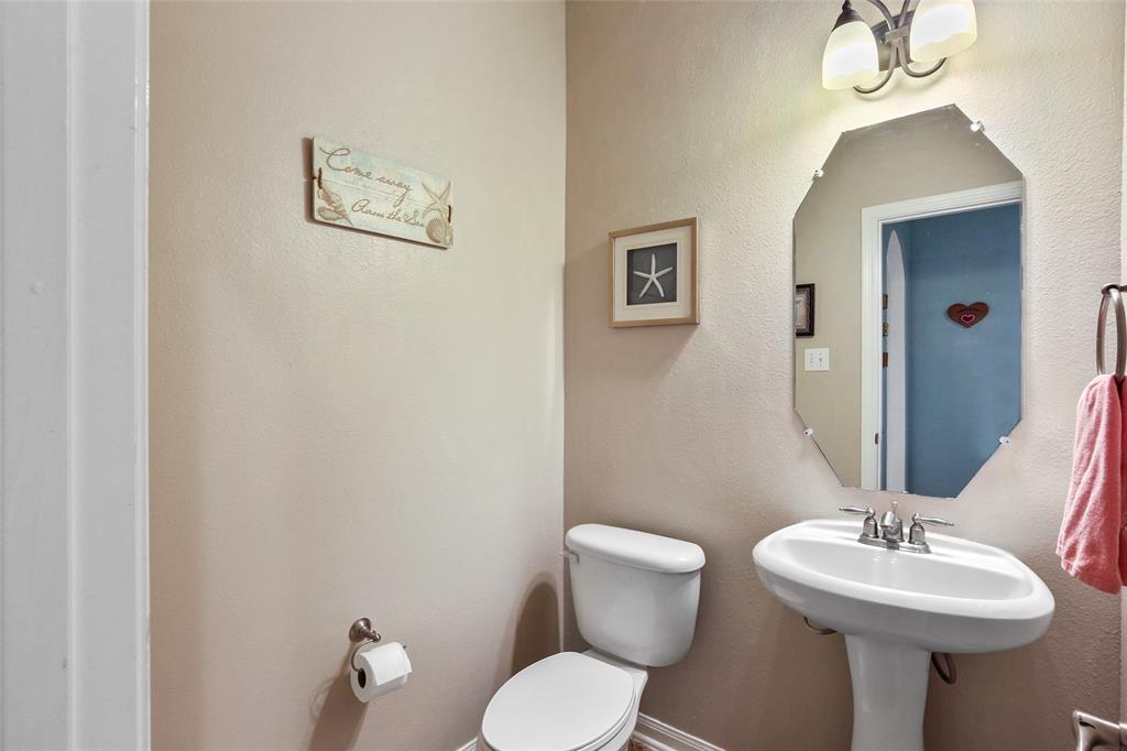 4204 S Meridian Greens Drive, Dickinson, Texas image 11
