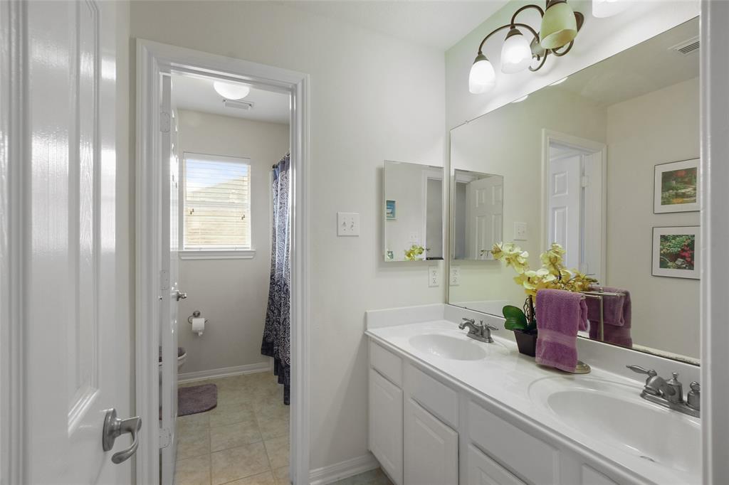 4204 S Meridian Greens Drive, Dickinson, Texas image 19