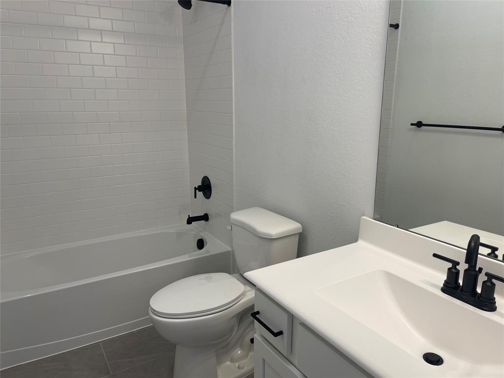 1021 Tarkington Timbers Drive, Cleveland, Texas image 3