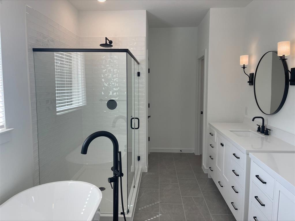 1021 Tarkington Timbers Drive, Cleveland, Texas image 11