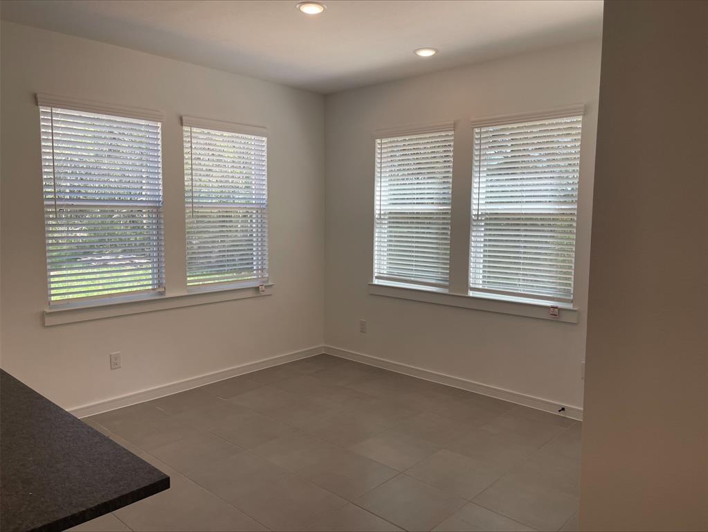 1021 Tarkington Timbers Drive, Cleveland, Texas image 7