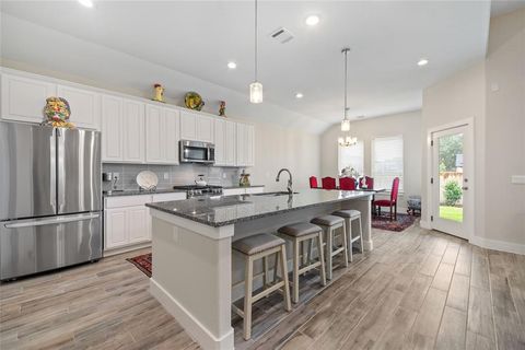 160 Wyndemere Drive Montgomery TX 77356