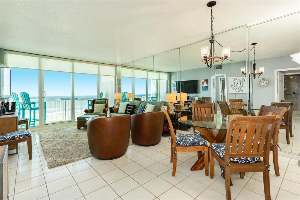 1401 E Beach Drive #811, Galveston, Texas image 4