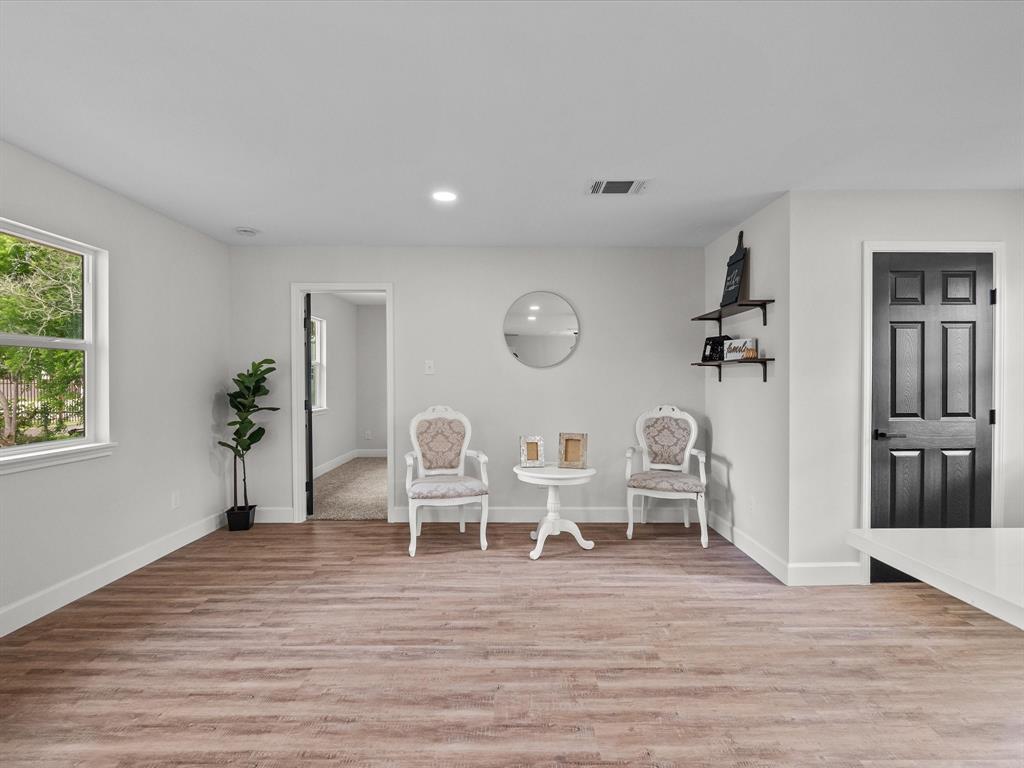 5225 Main Street, Santa Fe, Texas image 12