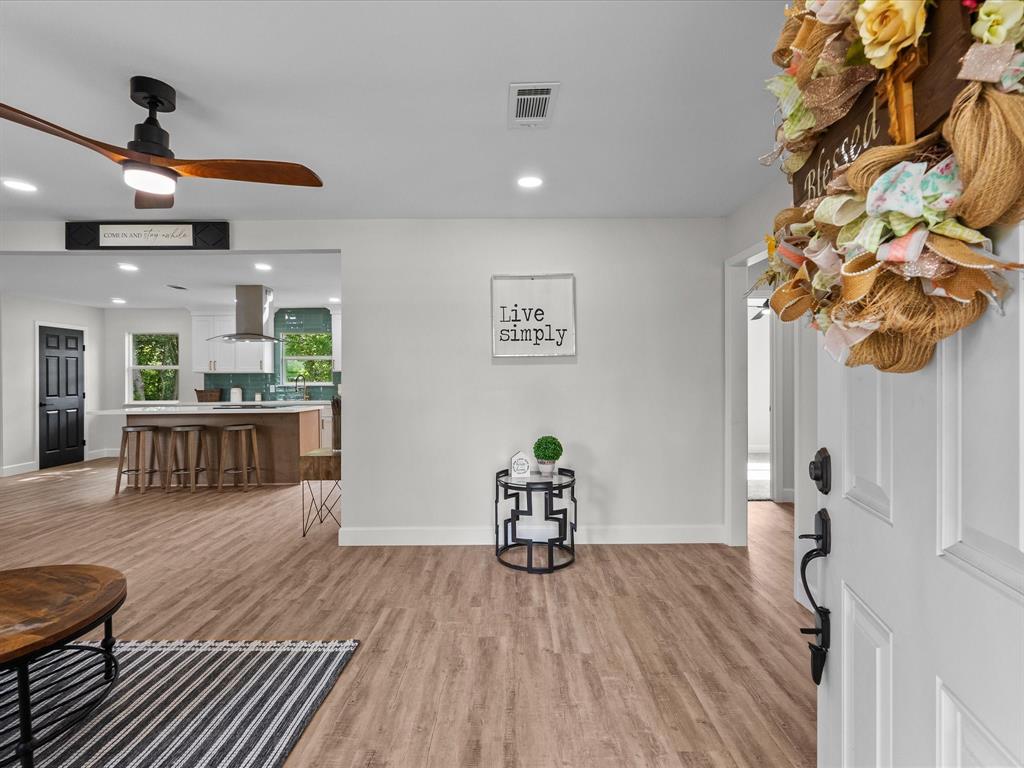 5225 Main Street, Santa Fe, Texas image 3