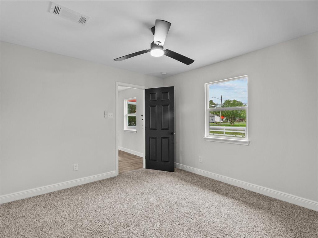 5225 Main Street, Santa Fe, Texas image 19