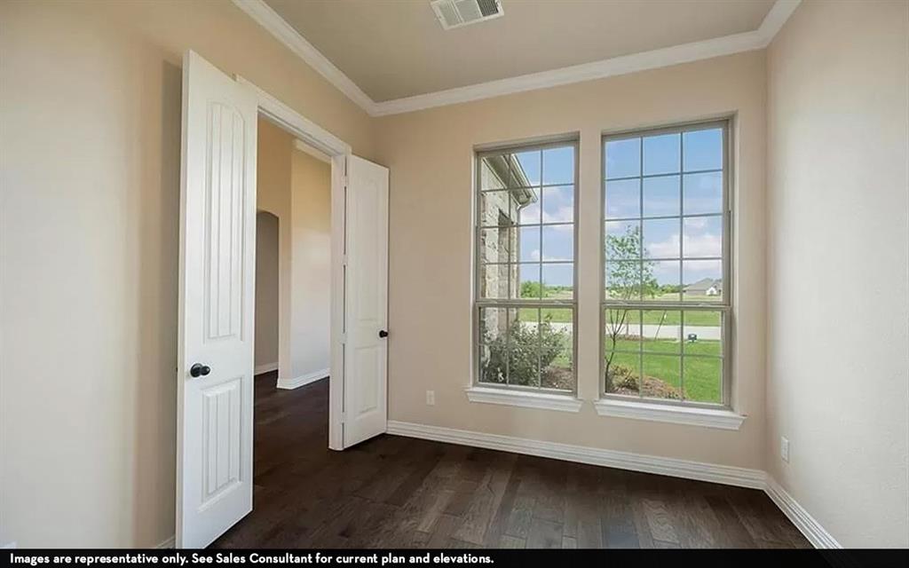 719 Woodbinde Drive