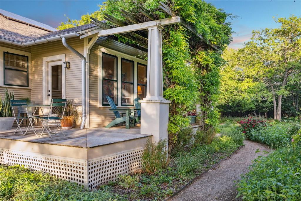 2915 Schulle Road, Round Top, Texas image 32