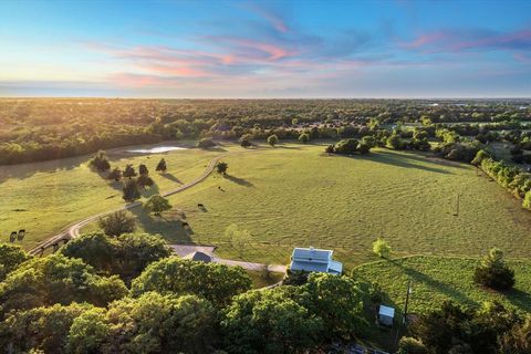 2915 Schulle Road Round Top TX 78954