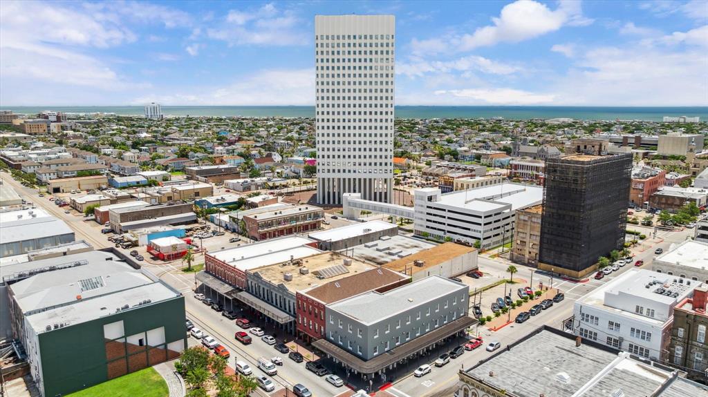 2021 Strand