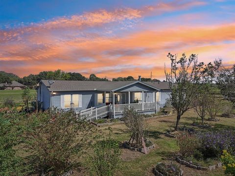 A home in Waller