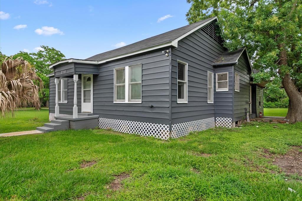2303 Wright Boulevard, Baytown, Texas image 3