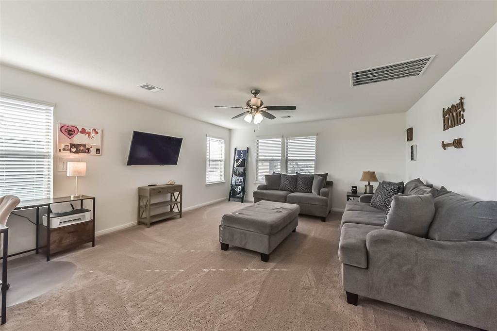 1302 Glendora Drive, Rosharon, Texas image 30
