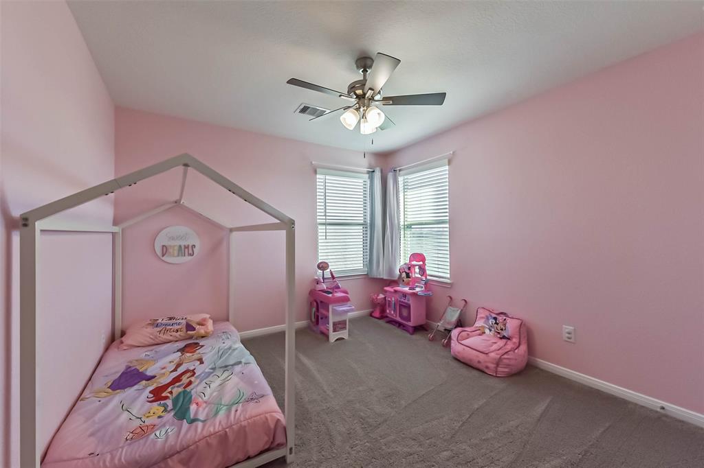 1302 Glendora Drive, Rosharon, Texas image 31