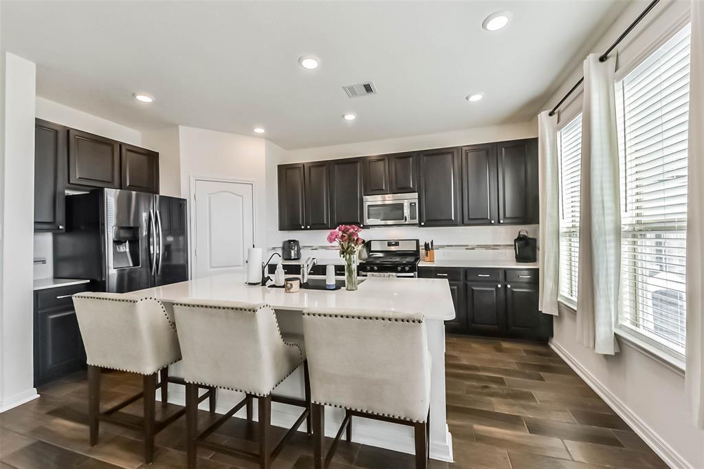 1302 Glendora Drive, Rosharon, Texas image 16
