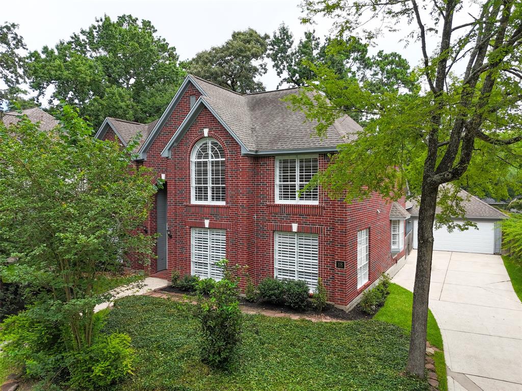 18 S Dragonwood Place