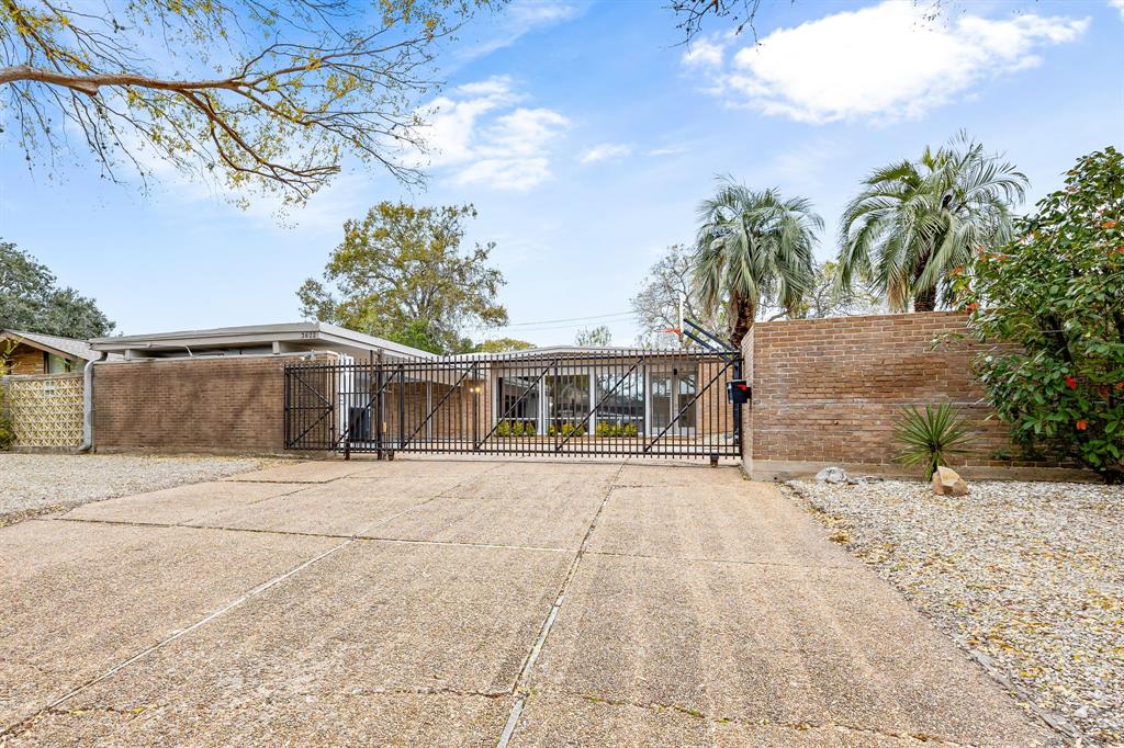 3622 N Braeswood Boulevard, Houston, Texas image 5