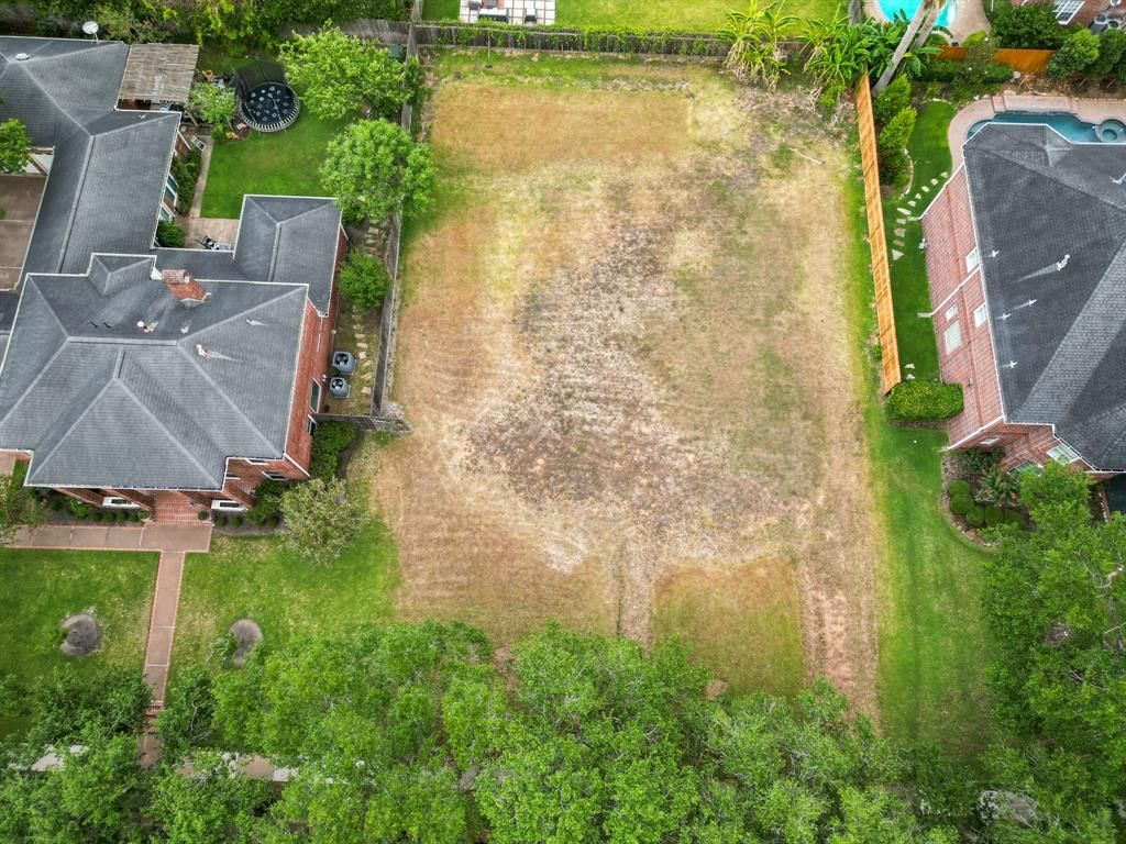 listing image 0