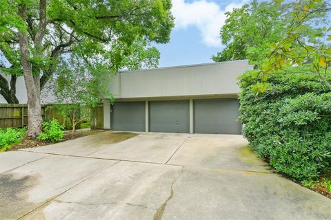 A home in La Porte