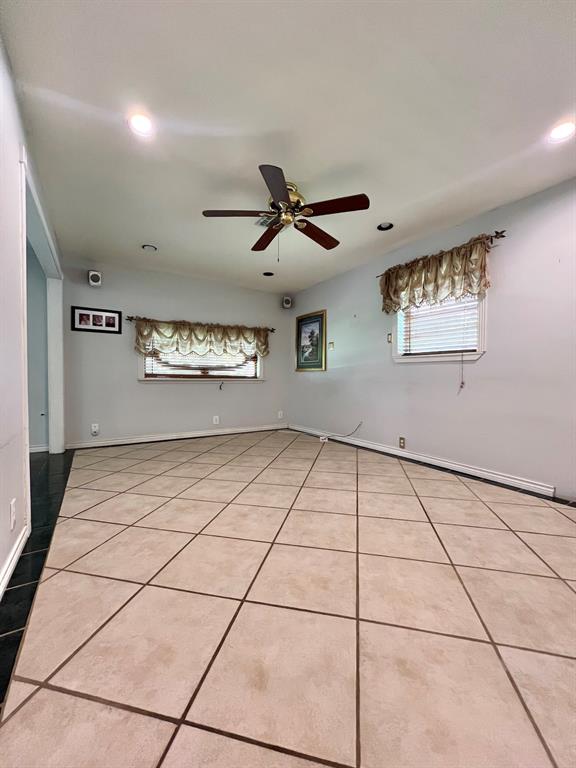 703 W Park Street, Vidor, Texas image 7