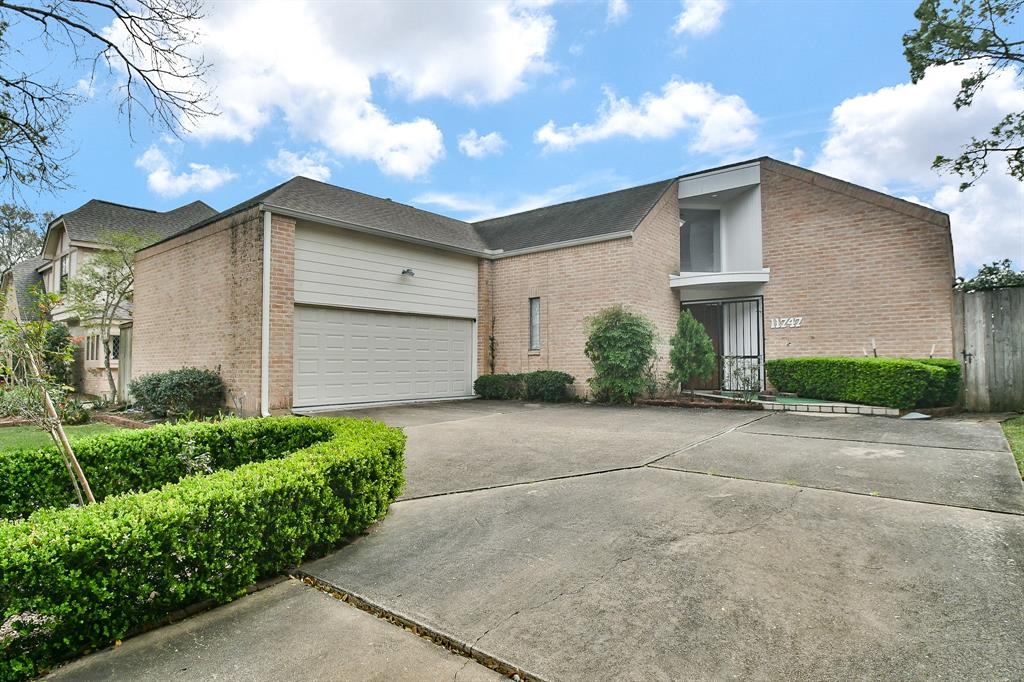 11747 Riverview Dr Dr, Houston, Texas image 2