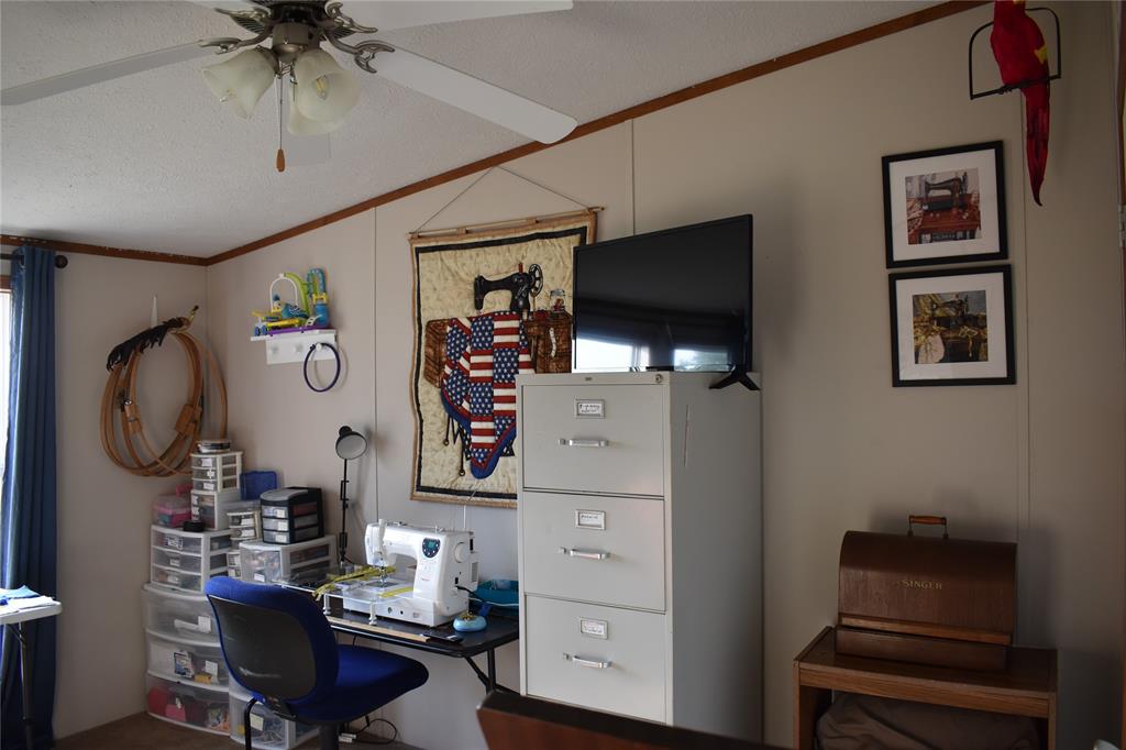 443 County Road 280, Shiner, Texas image 12