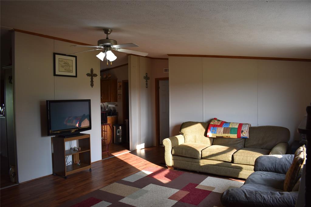 443 County Road 280, Shiner, Texas image 5