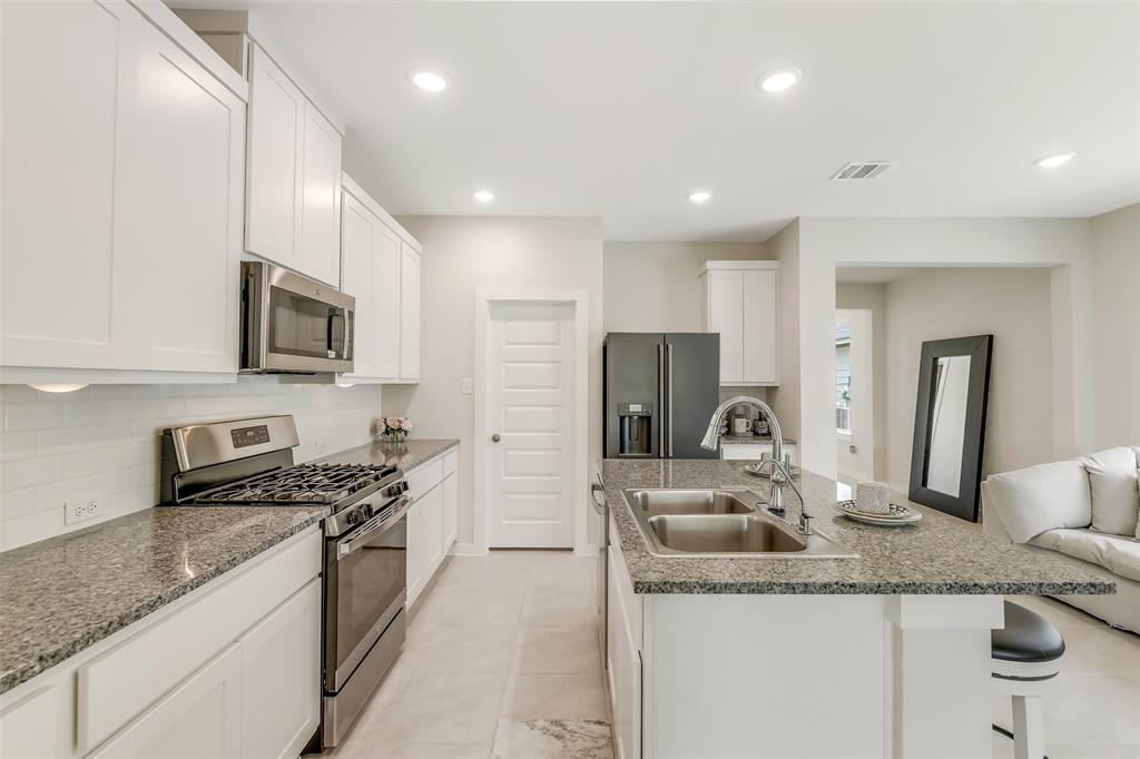 2802 Bluebonnet Ridge Drive