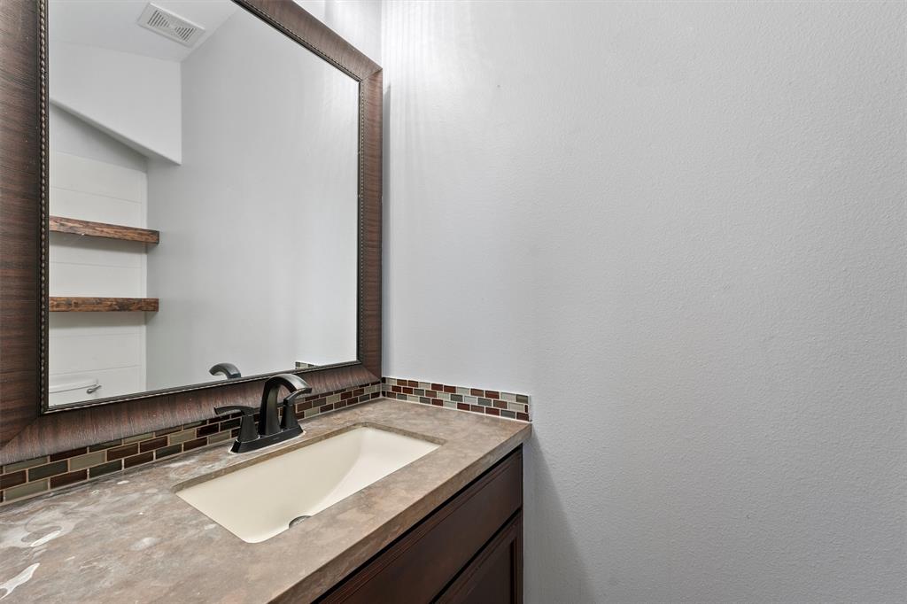 21347 Bishops Mill Court, Kingwood, Texas image 12