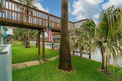 A home in Bayou Vista