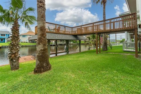 A home in Bayou Vista