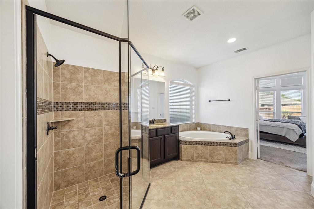 3381 Ashton Springs Lane, Pearland, Texas image 12