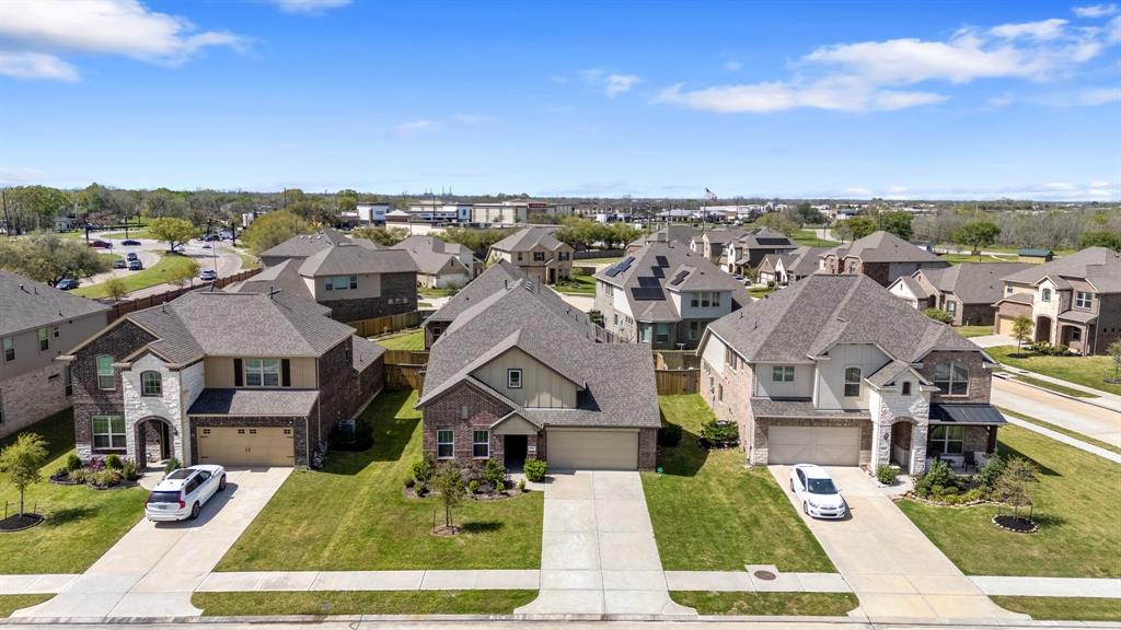 19906 Liberty Trail Lane, Missouri City, Texas image 2