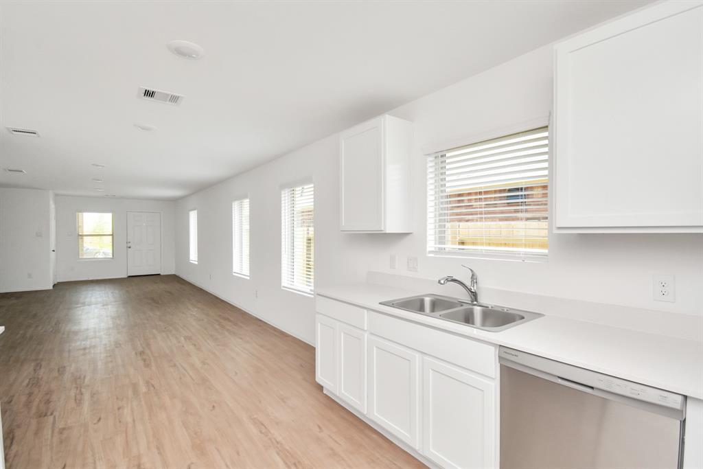 4126 Oakland View Street, Baytown, Texas image 12