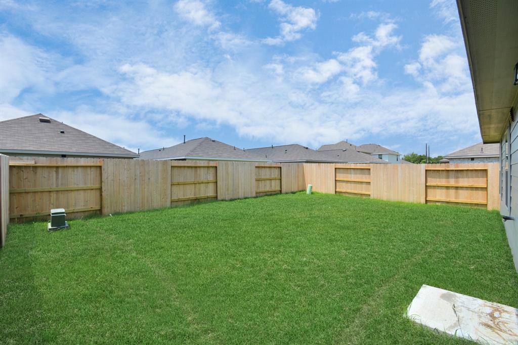 4126 Oakland View Street, Baytown, Texas image 26