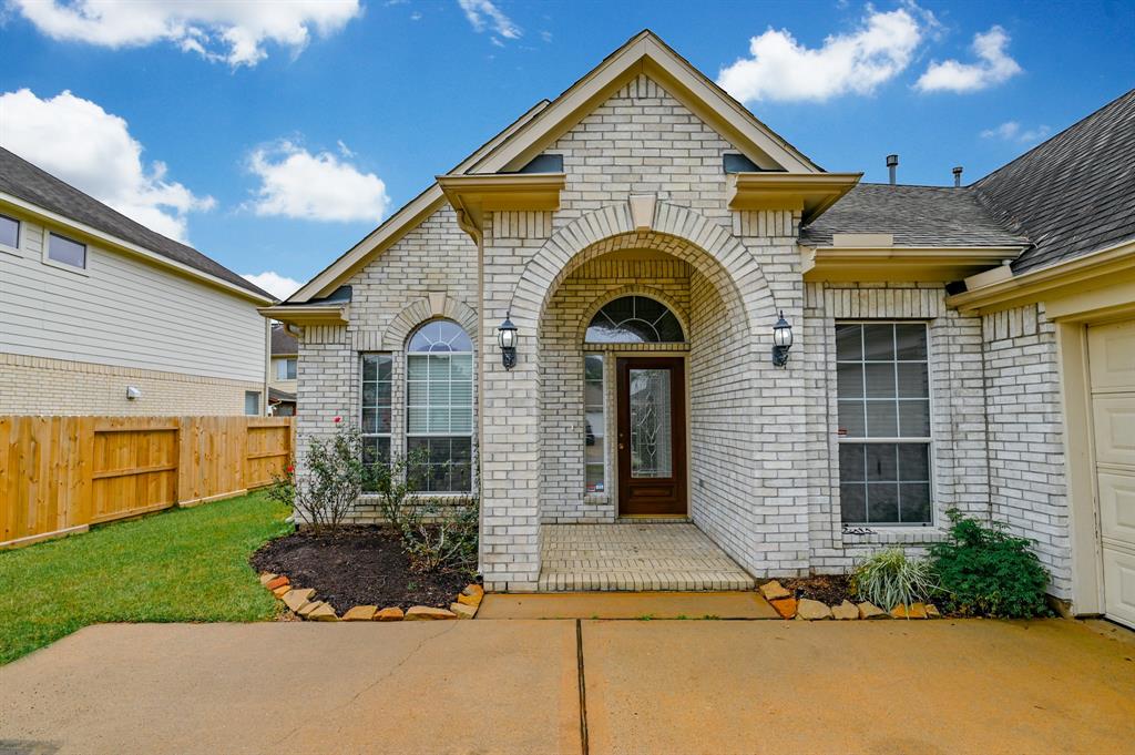 211 Elana Lane