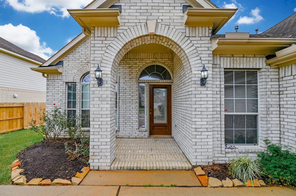 211 Elana Lane