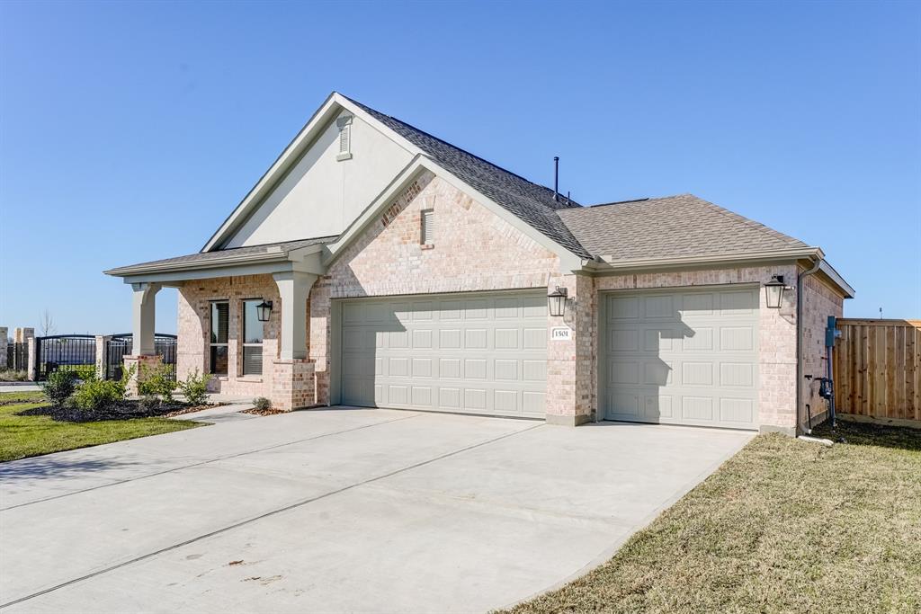 1501 Delaware Drive, Dayton, Texas image 3