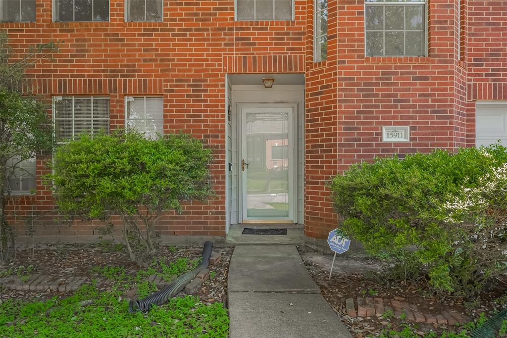 15911 Mission Glen Drive, Houston, Texas image 5