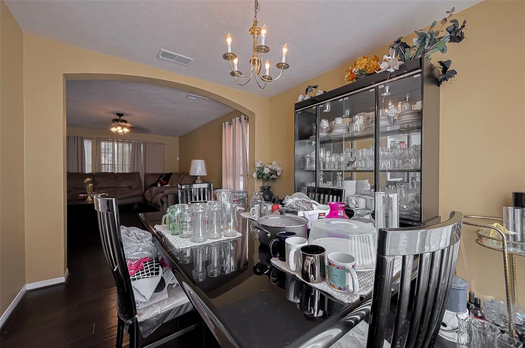 15911 Mission Glen Drive, Houston, Texas image 12