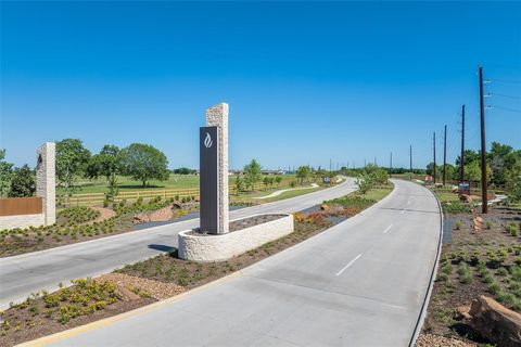 A home in Angleton