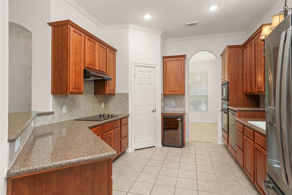 34 E Royal Mews, Conroe, Texas image 19