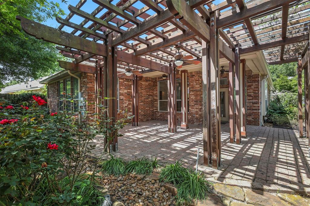 34 E Royal Mews, Conroe, Texas image 33