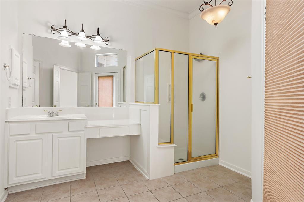 34 E Royal Mews, Conroe, Texas image 27
