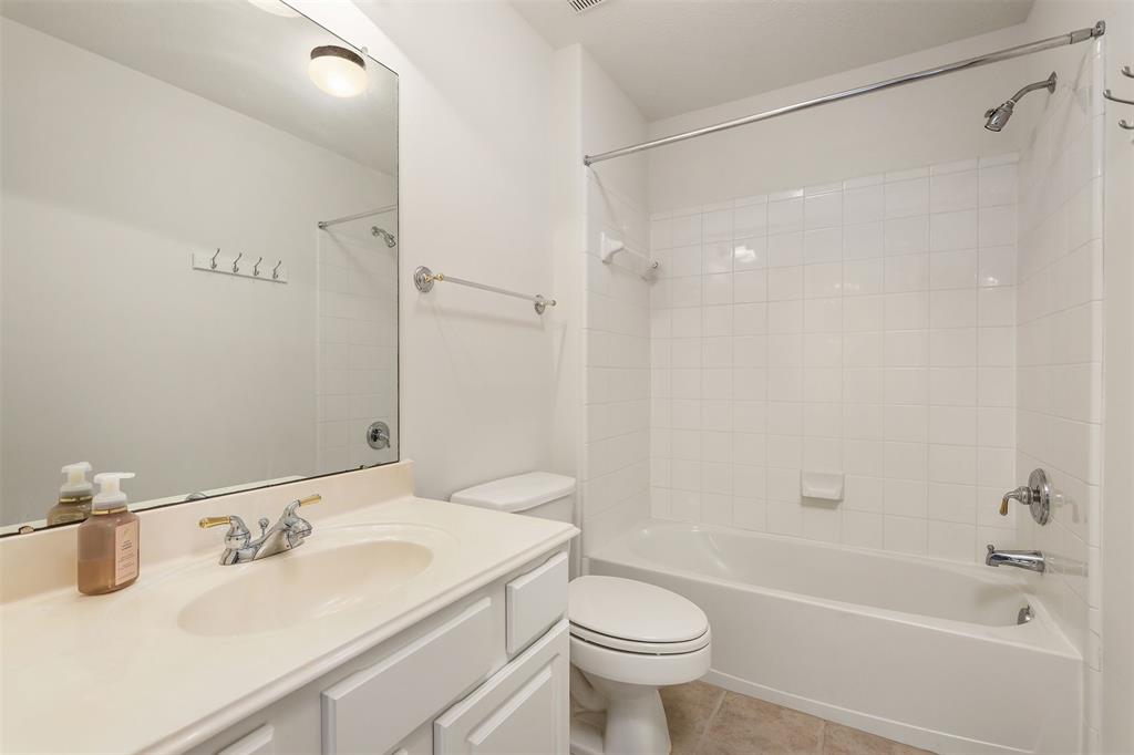 34 E Royal Mews, Conroe, Texas image 30