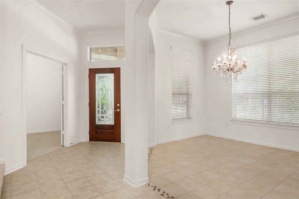 34 E Royal Mews, Conroe, Texas image 8
